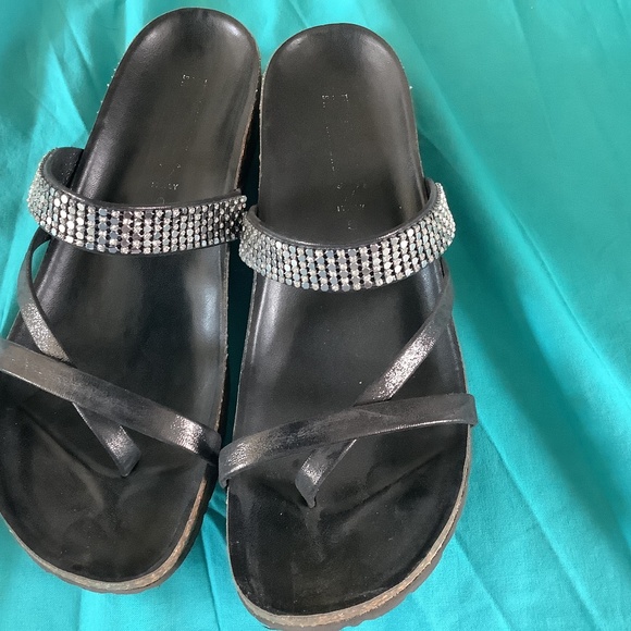 Unknown Shoes - Casual Toe Thong Sandal